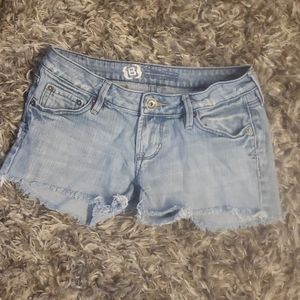 SALE⚡️BULLHEAD CUT OFF SHORTS SZ 1